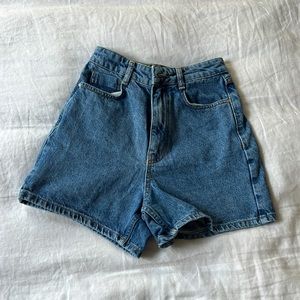 Zara high rise mom shorts mid blue